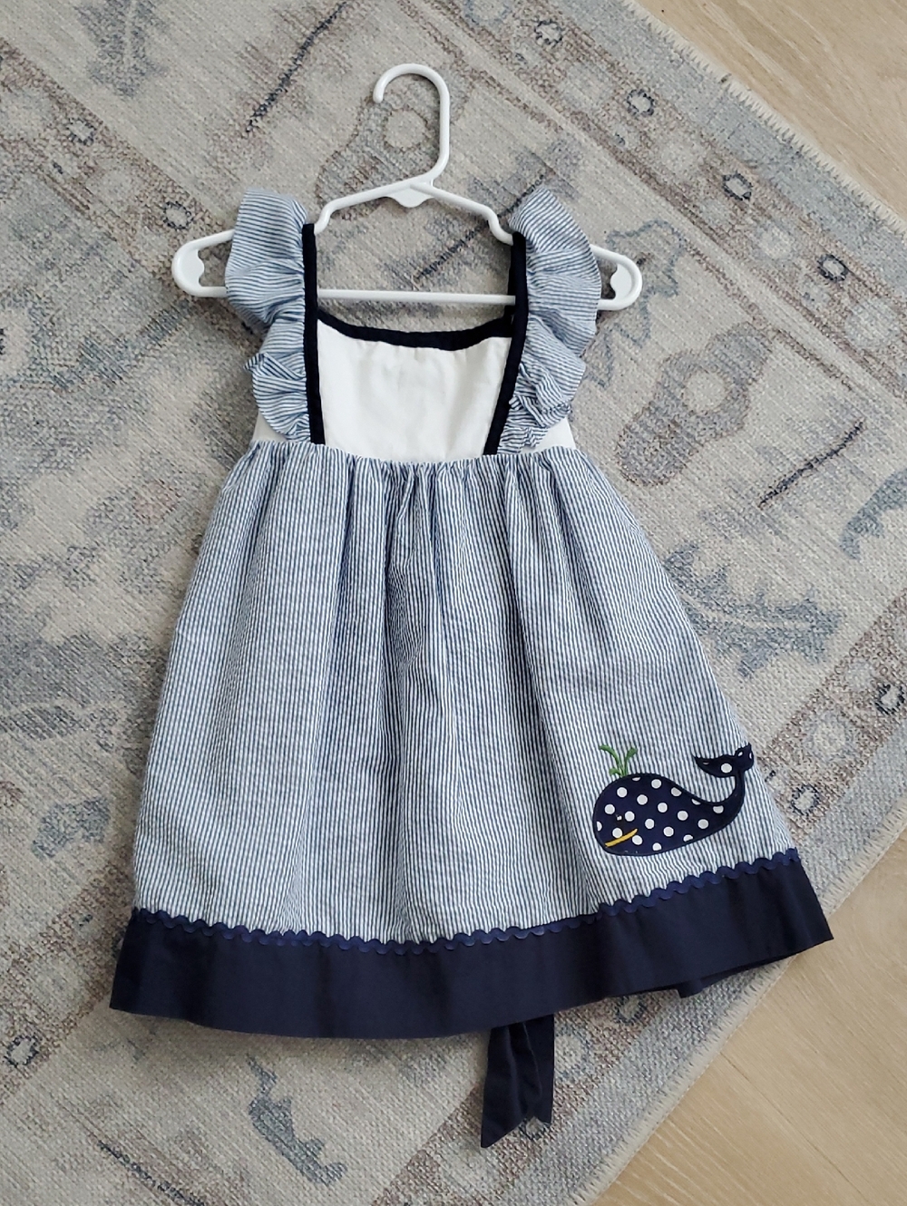 Lil Cactus Girls Blue Seersucker Whale Applique Dress sz2T